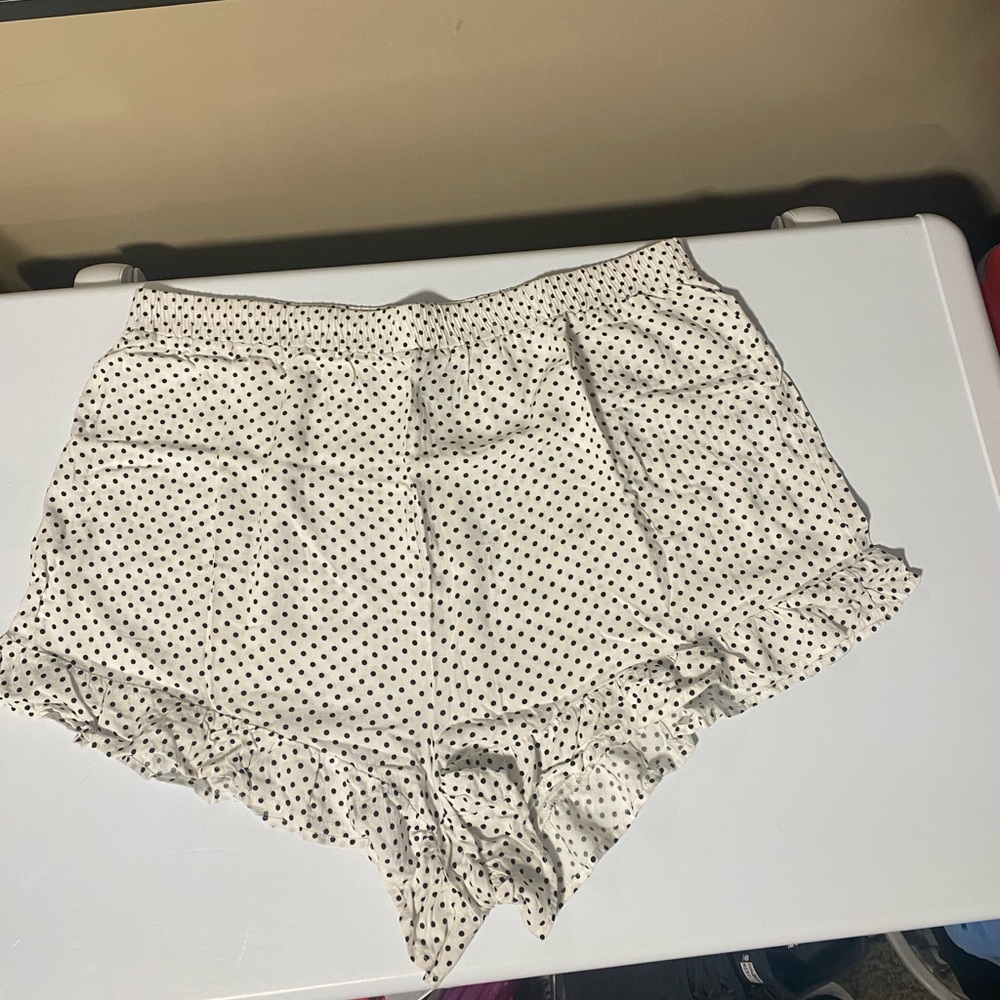 Plus Size Polka Dot Ruffle Shorts
